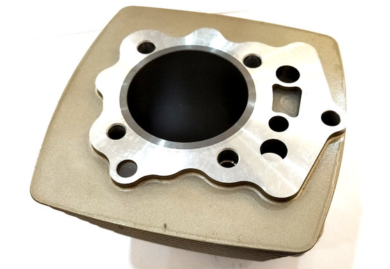 Stoßsichere Farbaluminiumlegierung des Motorrad-Motorzylinder-Zylinderblock-CG200 silberne